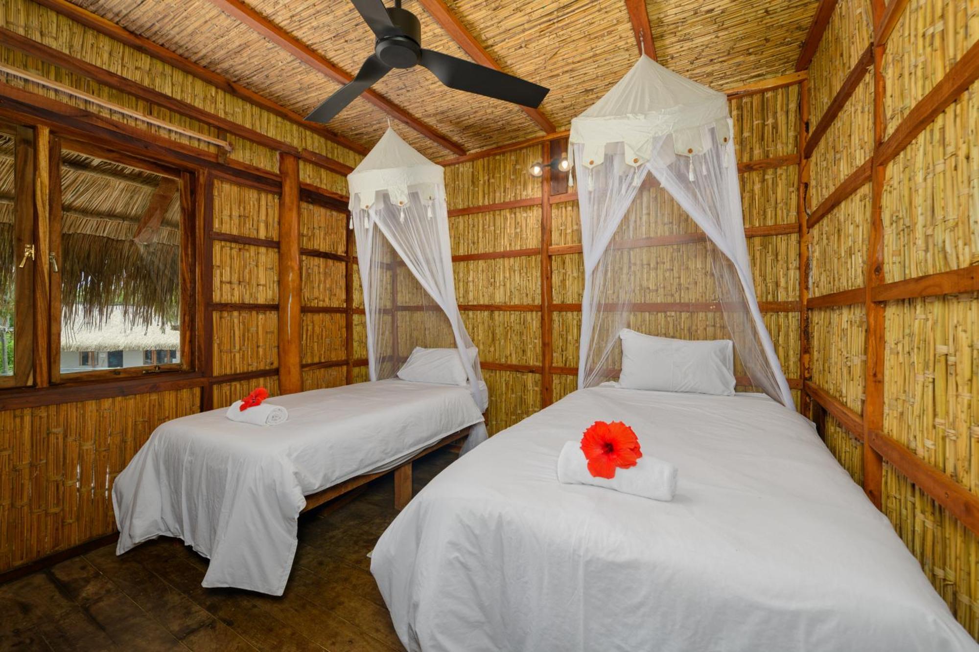 Ocean Pearl Beach Lodge Віланкулуш Екстер'єр фото