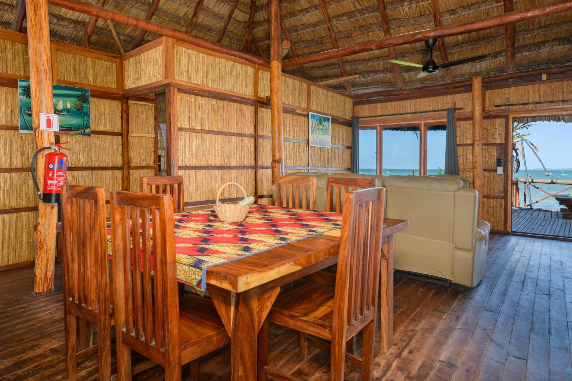 Ocean Pearl Beach Lodge Віланкулуш Екстер'єр фото