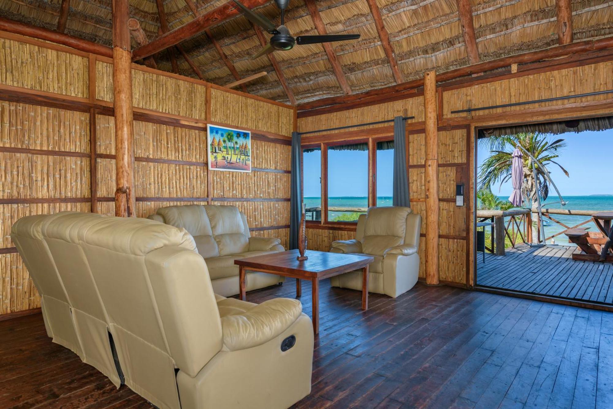 Ocean Pearl Beach Lodge Віланкулуш Екстер'єр фото