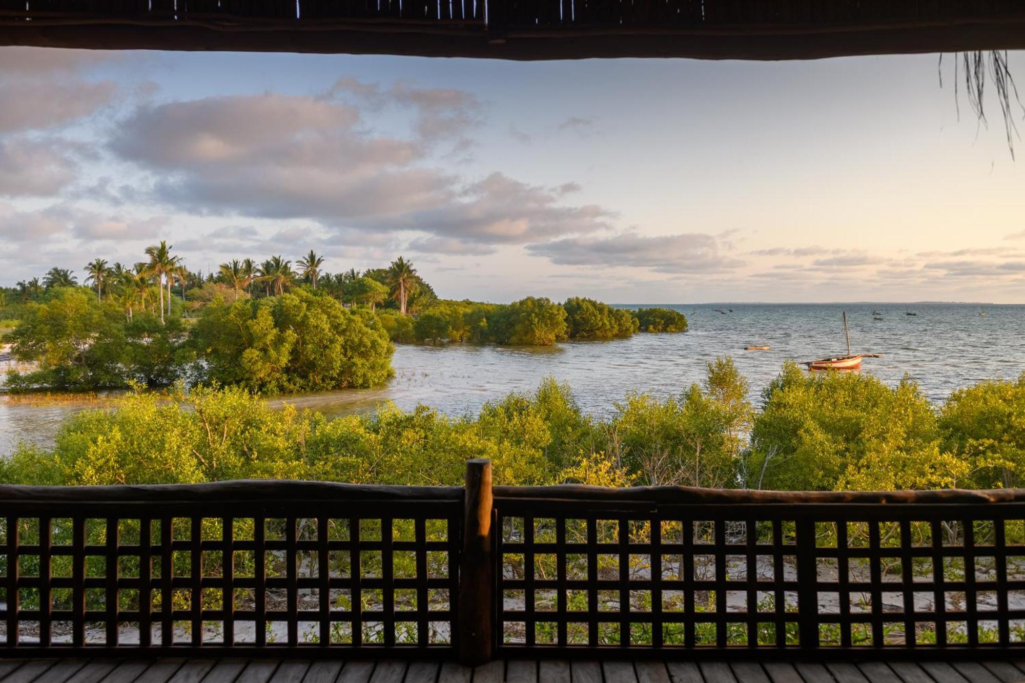 Ocean Pearl Beach Lodge Віланкулуш Екстер'єр фото