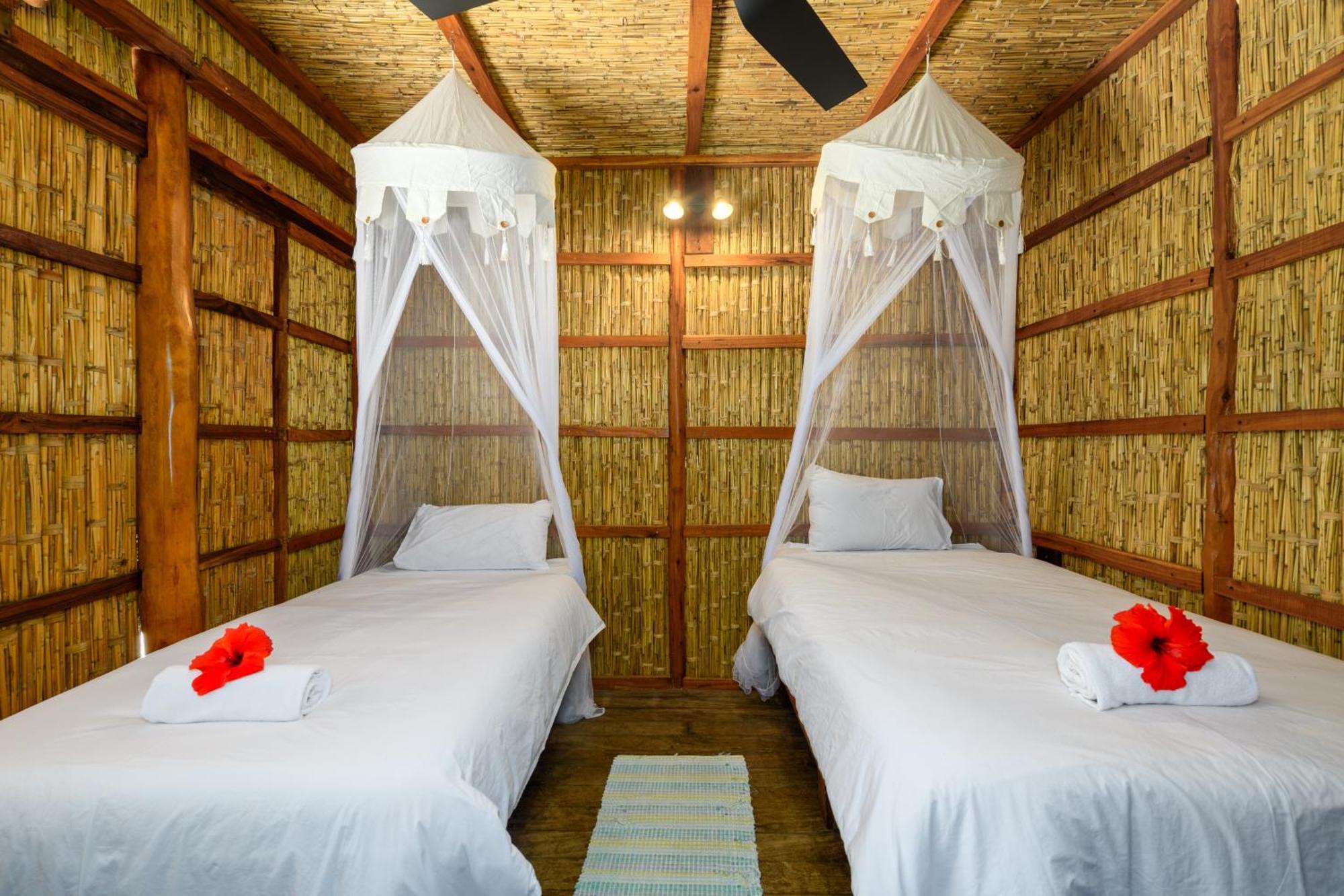 Ocean Pearl Beach Lodge Віланкулуш Екстер'єр фото