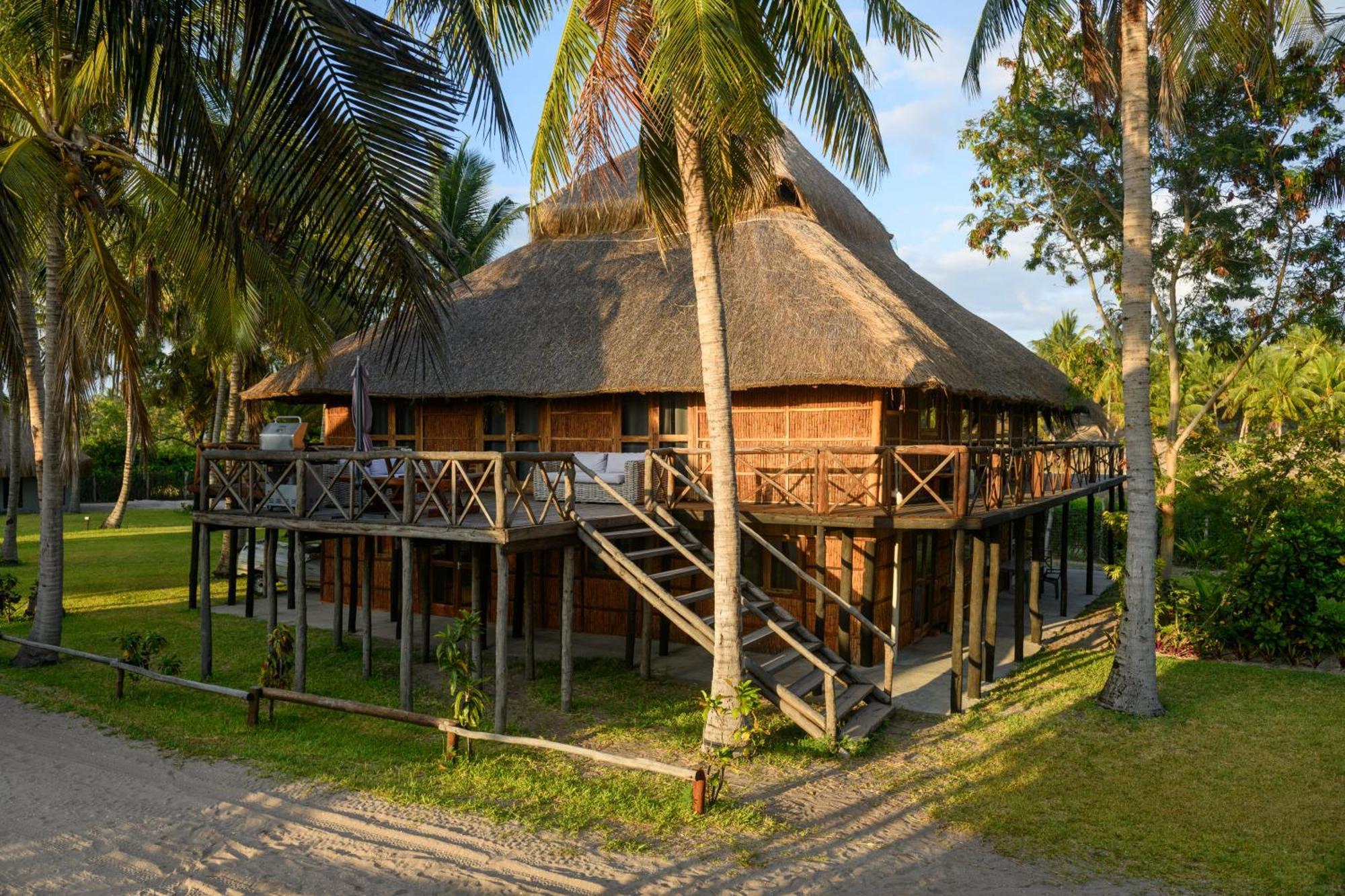 Ocean Pearl Beach Lodge Віланкулуш Екстер'єр фото